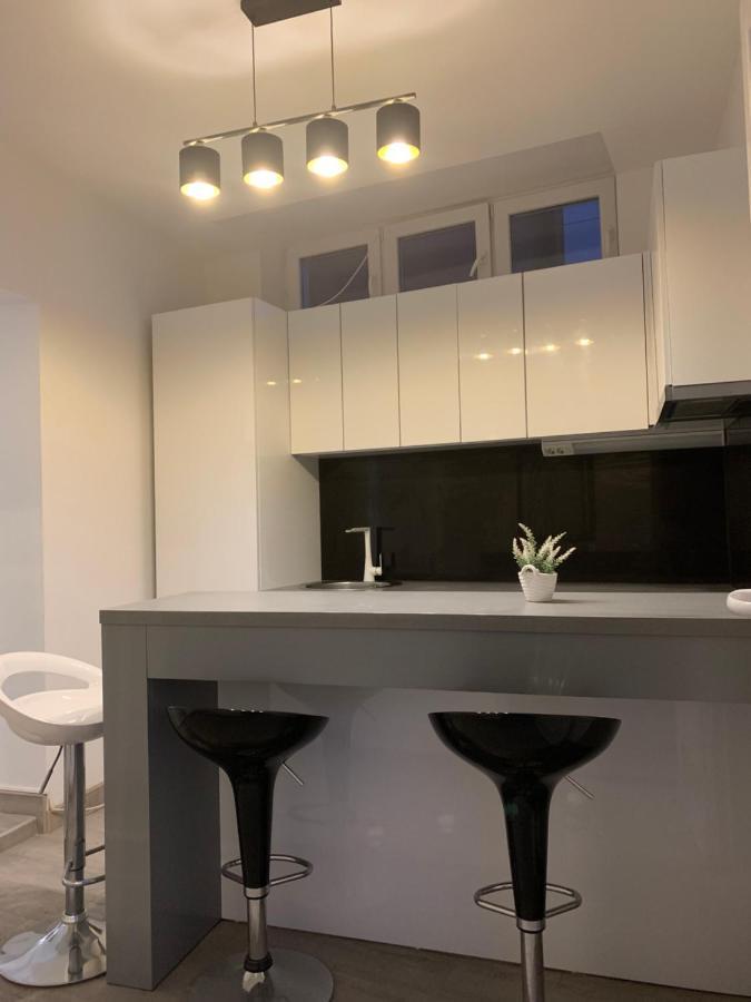 Apartmani Cvitanovic Baška Voda Buitenkant foto